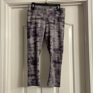 Spalding speed dry short leggings.